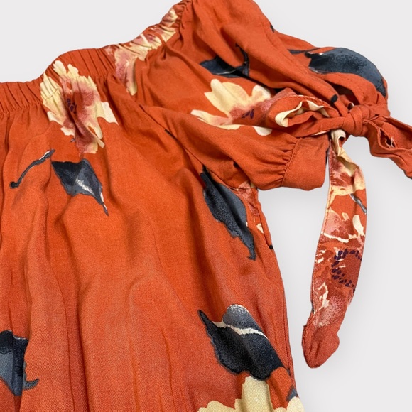 Band of Gypsies - Off Shoulder Floral Maxi Dress - Red - Size Large - Picture 5 of 7